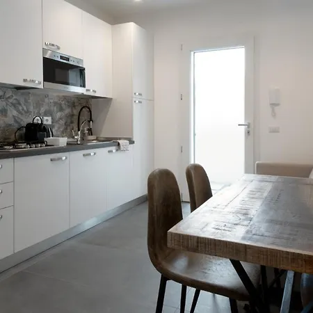 Luxury Cervia, 4 With 1 Swimming Pool Apartment