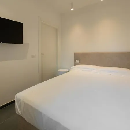 Luxury Cervia, 4 With 1 Swimming Pool Apartamento *