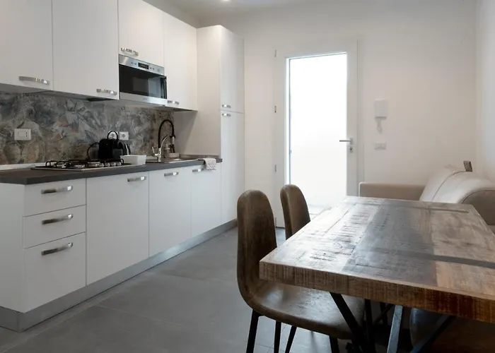 Luxury Cervia, 4 With 1 Swimming Pool 아파트