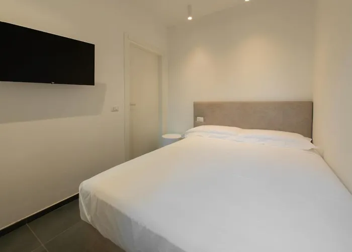 Luxury Cervia, 4 With 1 Swimming Pool 아파트 *